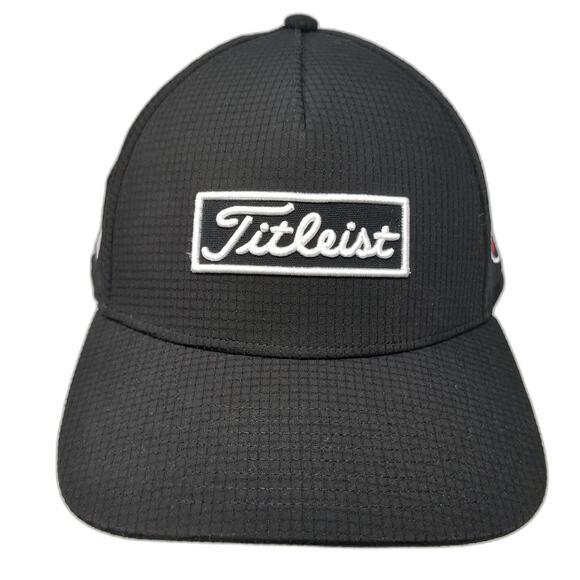 Titleist Other - Titleist Snapback Hat Solid Black One Size Adjustable Embroidered